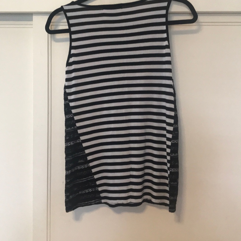 Blouse - Picture 2 of 3